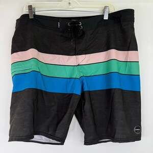 O'Neill Hyperfreak Men's Striped Board Shorts Size 38